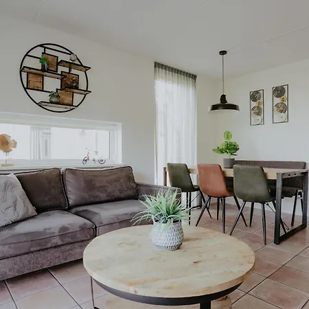 Holiday home 3 Bedroom Stunning In
